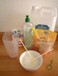 Recette Pour De Grosses Bulles De Savon Debout Ludo Le Blog Grosses Bulles Bulle De Savon Savon