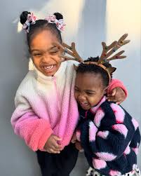 Christmas 'tings. 🎄💕 ⠀⠀⠀⠀⠀⠀⠀⠀⠀ #merrychristmas #christmasdecor  #christmasinatlanta