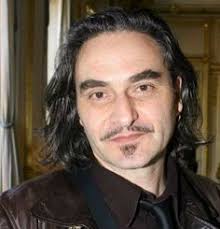 Au fil du temps, stephan eicher a rassemblé un bon nombre de fans fidèles, séduits par ses compositions chantées en anglais, en allemand ou en français. 23 Idees De Stephan Eicher Chansons Francaises Musique Philippe Djian