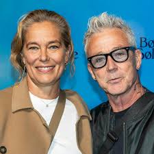 Renée Toft Simonsen fik tårer i øjnene: Thomas Helmigs søde kærlighedsgave  til hustruen