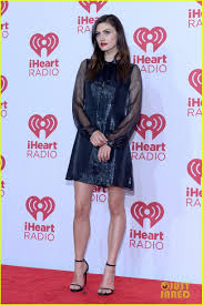 Colton Haynes Adelaide Kane Bring Cw Presence To Iheartradio Music Festival 2014 Phoebe Tonkin Style Phoebe Tonkin Iheartradio Music Festival