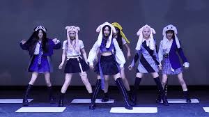 193,885 likes · 115,045 talking about this. Everglow Gif By Nin0r Gfycat