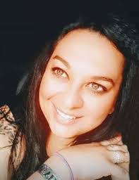 Michelle Mckay's Instagram, Twitter & Facebook