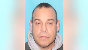 Gary Kratzer's Instagram, Twitter & Facebook