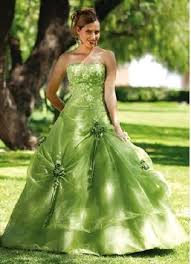 Pin By Etni Veni On Just Green Green Wedding Dresses Lime Green Prom Dresses Lime Green Bridesmaid Dresses