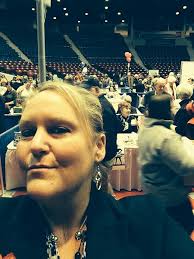 THORNTON HALL: A hilarious, laugh out loud romantic comedy perfect for  Christmas reads! (Harperimpulse Romcom) : Hulsman, Lynn Marie:  Amazon.co.uk: Books