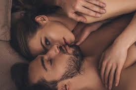 Stellunge im bett tipp 1: Sexstellungen 25 Heisse Stellungen Fur Mehr Lust Im Bett Leicht Cross