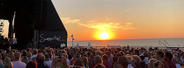 Dich erwartet ein abwechslungsreiches tagesprogramm, mit kitesurfen, beachvolleyball, chillen und party. Viele Interessante Veranstaltungen Warten Auf Norderney Auf Dich