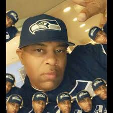 Elevating our mindset with Coach Dungy. #GoHawks x Powered by Boeing in  Washington