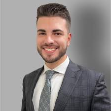 It was an exciting week for our team in joining University of Miami's  Student Orientation Week, where we provided essential financial guidance to  students and parents.