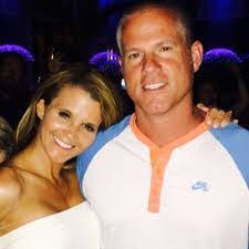 Tami Clark's Instagram, Twitter & Facebook