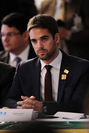 He was born in 1980s, in millennials generation. Eduardo Leite Wikidata