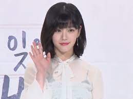 She began her career in the 2011 sitcom, vampire idol, and is best known for her supporting roles in the innocent man and gu family book. Lee Yubi Wikipedia