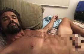 Luciano castro desnudó
