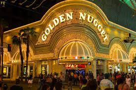 Steigen sie an den großen sehenswürdigkeiten in las vegas einfach aus dem bus und tauchen sie ein in den legendären las vegas strip. Las Vegas Sehenswurdigkeiten Top 10 Attraktionen In Sin City