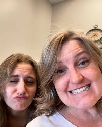 Kari Bates (@karibates) • Instagram photos and videos