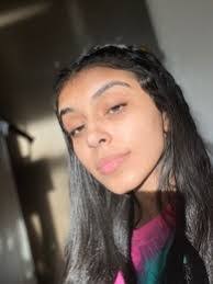 Alona Washington's Instagram, Twitter & Facebook