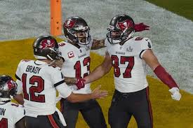 Bucs look almost certain to score a touchdown, but chiefs defense stiffens and denies the bucs on a 4th and goal from the 1. Super Bowl Quarter Score 2021 Chiefs Vs Bucs 2nd Quarter Update And Recap