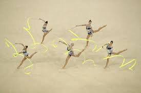 Due ori nella world cup la giornata tipo, durissima, delle ragazze della ginnastica ritmica: Ginnastica Ritmica Chi Sono Le Farfalle Azzurre Foto Io Donna