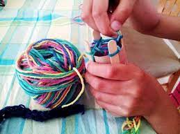 Once the popsicle stick has cooled off, gently bend the stick into an arch, then place the bent stick inside a drinking glass so that it will hold its shape while it dries. How To Knit Knitting Loom Tp Tube Knitting Youtube
