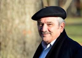 Regent Honors Former Professor José L. González