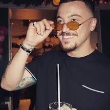 Michael Aspinwall (@sharkthebarber) • Instagram photos and videos