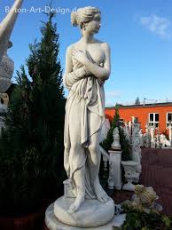 Have Statue Kvinde Med Handklaede 116 Cm Hoj Gartenfiguren Steinfiguren Statuen