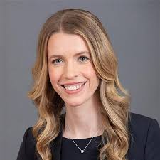 Lindsay Ingram's Instagram, Twitter & Facebook