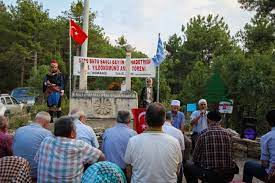 Türbedar belgin özkan kızımızın anlatımıyla;1288 li yıllarda ölen ertuğrul gazi'nin üç oğlundan biri savci bey mezarı. Ertugrul Gazi Nin Oglu Saru Batu Savci Bey Kabri Basinda Anildi Son Dakika Haberleri