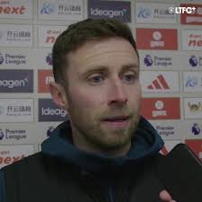 "Time to roll our sleeves up and have a fresh start" 🧡