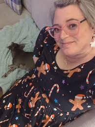 We are removing people that are not active in this group so you have to say  where you are from to keep you active!!! 🖤🖤