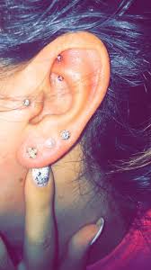 Notitle 2020 Tragus Piercings Piercing Fikirleri Piercing