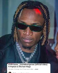 As we bring 2021 to a close tell us who your Artist and/or Album Of the  Year is🤘🏻🔥🎶