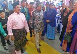 Raja bendahara ismail bukanlah waris sebenar pemerintahan negeri perak tetapi sebaliknya ialah raja muda abdullah. Kesempatan Bertemu Raja Muda Perak Raja Muda Ja Afar