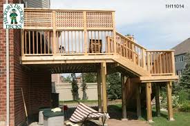 Learn how to screen in your porch all by yourself with this handy guide and list of under four supplies to get the job done quickly. Deck Rail Privacy Screens Railing Has A Privacy Screen On Top To Add Additional Privacy From Deck Privacy Privacy Screen Privacy Wall On Deck