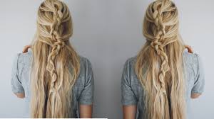 If you have black hair, your best hairstyles for greasy hair will be various ponytails (most often sleek or messy), low buns,. Two Easy And Messy Styles For Greasy Hair Or Beach Days Hair Styles Curly Hair Styles Naturally Greasy Hair Hairstyles