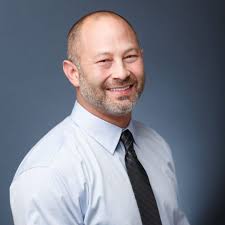 MedVet CEO And Leadership: Executives and Demographics