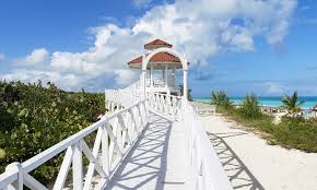 Cuba n'est pas un endroit comme les autres. Cheap Vacation Packages Quebec Cayo Santa Maria Cuba South Transat