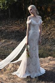 Check spelling or type a new query. Meerjungfrau Cold Shoulder Boho Brautkleid Vintage Spitze Tiefer Ruckenausschnitt Mit Schleppe