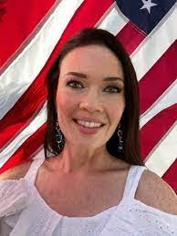 Stuart Estes's Instagram, Twitter & Facebook