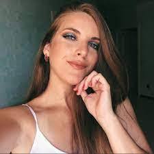 Sharon Mizzi's Instagram, Twitter & Facebook