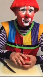 Caminar solo: La sabiduría de elegir quién entra en tu vida