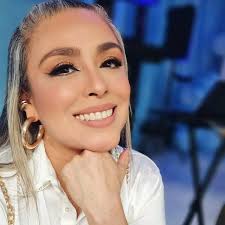 Colette Sanchez (@colette.sanchez) • Instagram photos and videos