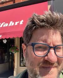 Steve Gadlin's Instagram, Twitter & Facebook