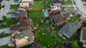 It was 500 m (1,600 ft) wide and destroyed barns, fences and stables. Edh3x5enw Tcvm