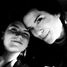 Nancy Grimsley's Instagram, Twitter & Facebook