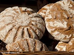 Du suchst für einen lieblingsmenschen zum einzug ein lebensfrohes kleines geschenk für die neue wohnung? Geschenke Zum Einzug Sollten Nicht Nur Aus Brot Und Salz Bestehen