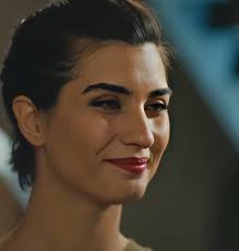 Tuba büyüküstün tuba pictures human poses reference beauty tuba turkish beauty short hair styles beast wallpaper hair styles. Tuba Buyukustun On Twitter How Cute She Is Tuba Tubabuyukustun Tubabuyukustun Smile Tb Beautiful Love Cesurveguzel