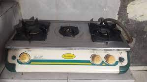 Anda bebas memilih kompor gas yang bagus dari beberapa merk, seperti quantum, rinnai, miyako, dan cosmos. Quantum Elektric 3 Tungku Service Kompor Gas Semarang Facebook