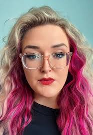 Linda Nevils's Instagram, Twitter & Facebook